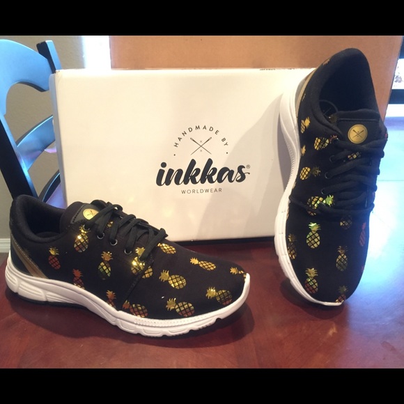 pineapple tennis shoes